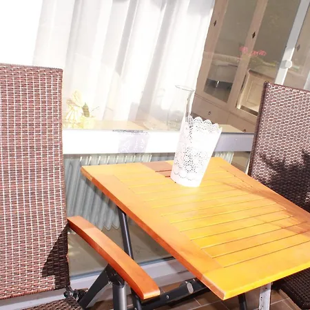 Mariaprimavera Am Kurpark Mit Schwarzwaldblick * * * * דירה באד קרוצינגן