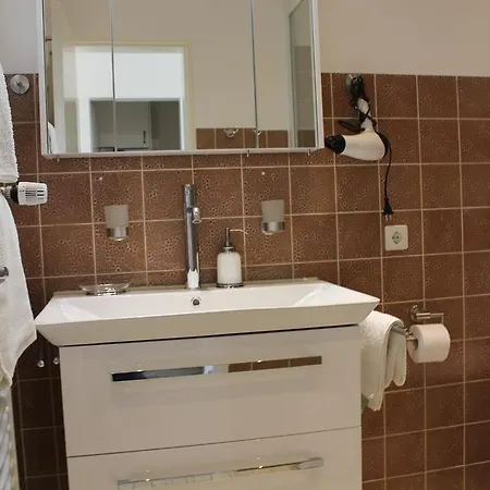 Mariaprimavera Am Kurpark Mit Schwarzwaldblick * * * * * באד קרוצינגן