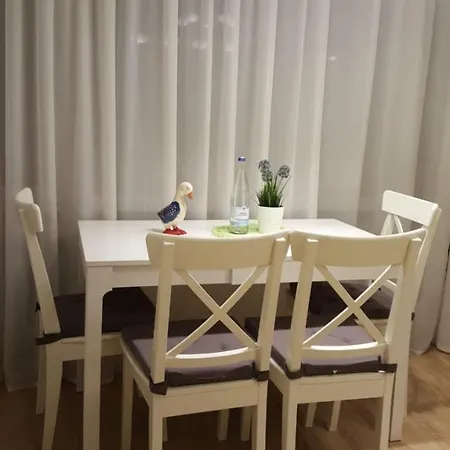 Mariaprimavera Am Kurpark Mit Schwarzwaldblick * * * * *