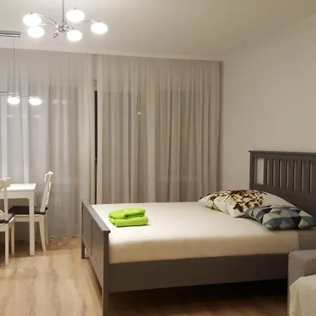 Mariaprimavera Am Kurpark Mit Schwarzwaldblick * * * *